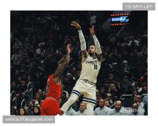 库兹马通过持球挡拆制造错位单打并显著提升得分效率