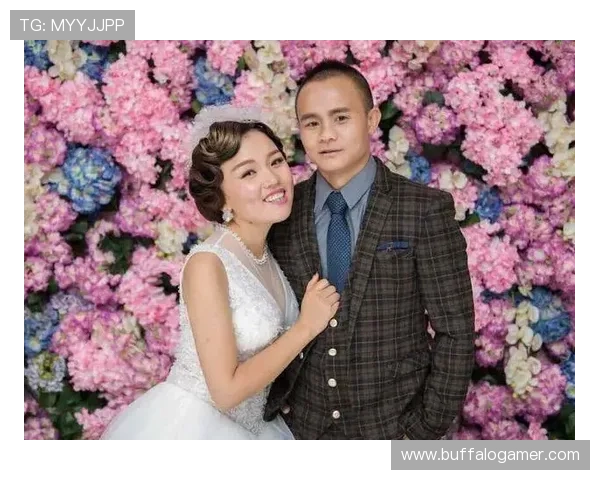 熊朝忠居然在训练场外穿得比明星还扎眼，这日常到底咋回事？